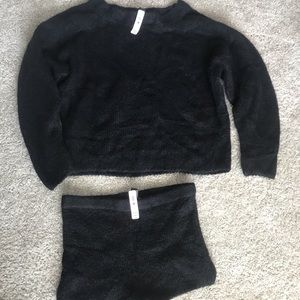 NWT Victoria’s Secret sweater pj set